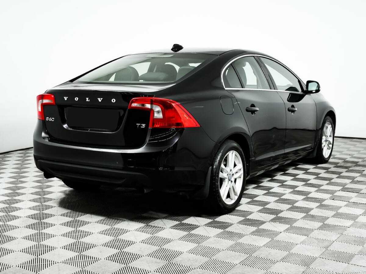 Volvo S60 с пробегом — 2012 год. Фото: #4