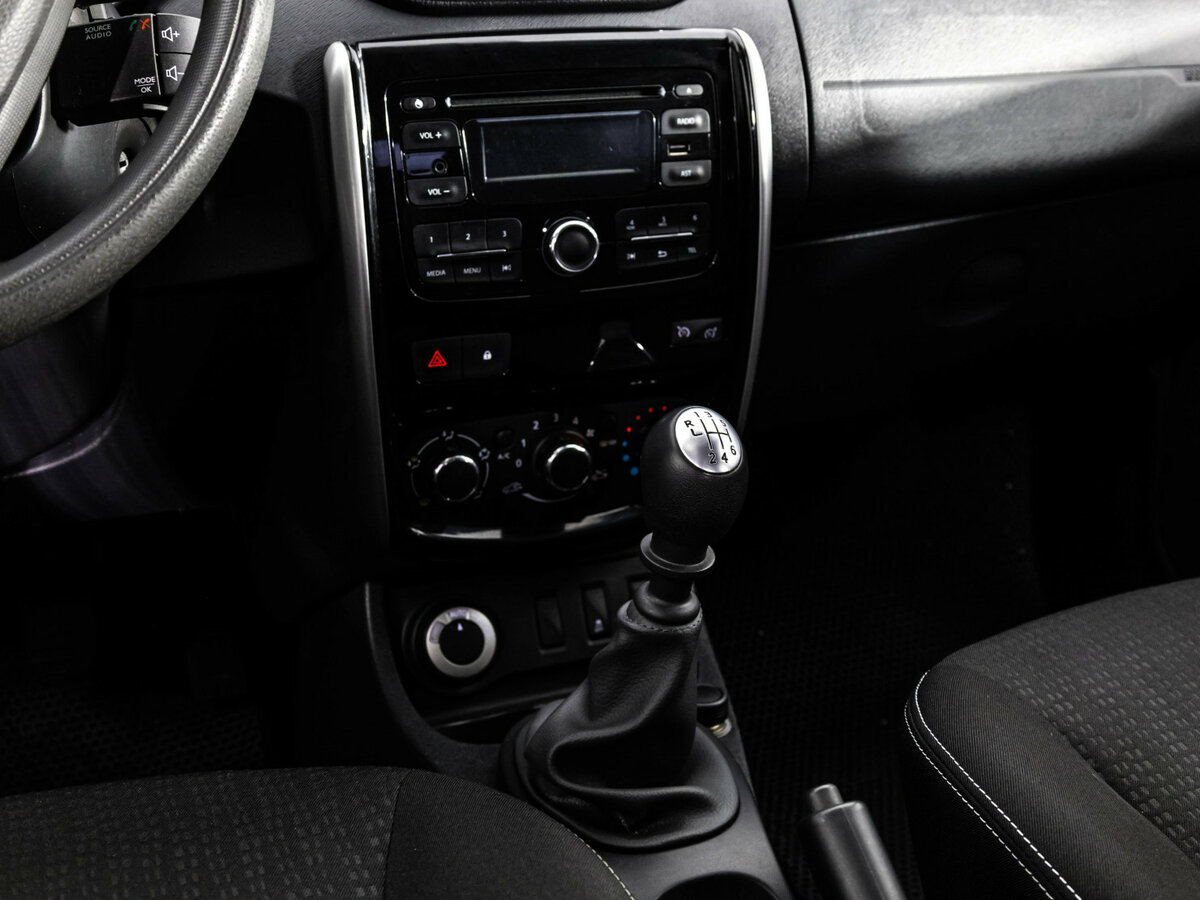 Nissan Terrano с пробегом — 2018 год. Фото: #8