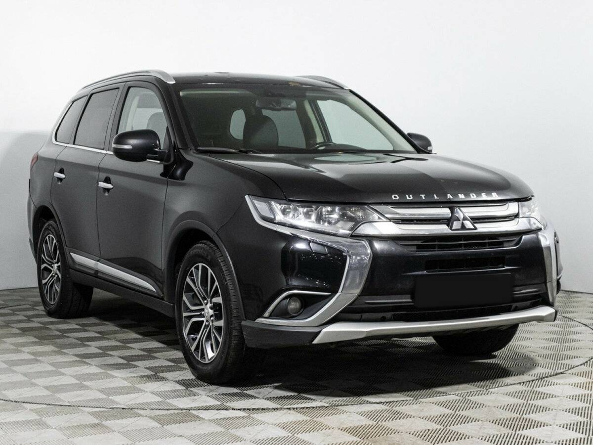 Mitsubishi Outlander с пробегом — 2015 год. Фото: #2