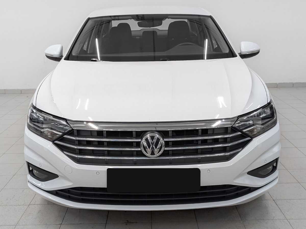 Volkswagen Jetta с пробегом — 2020 год. Фото: #1