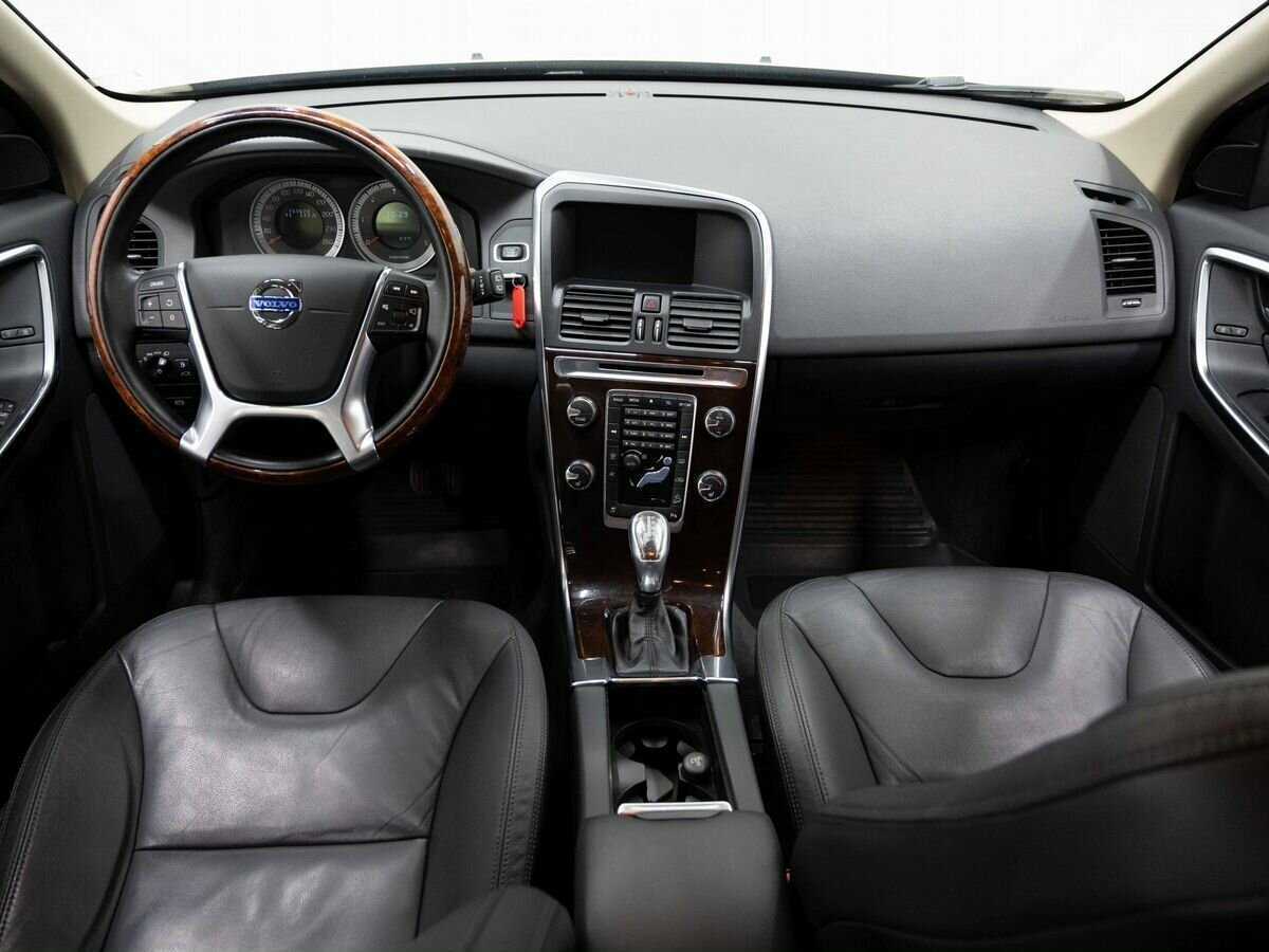 Volvo XC60 с пробегом — 2012 год. Фото: #12