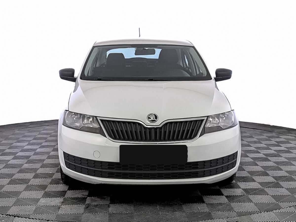 Skoda Rapid с пробегом — 2017 год. Фото: #1
