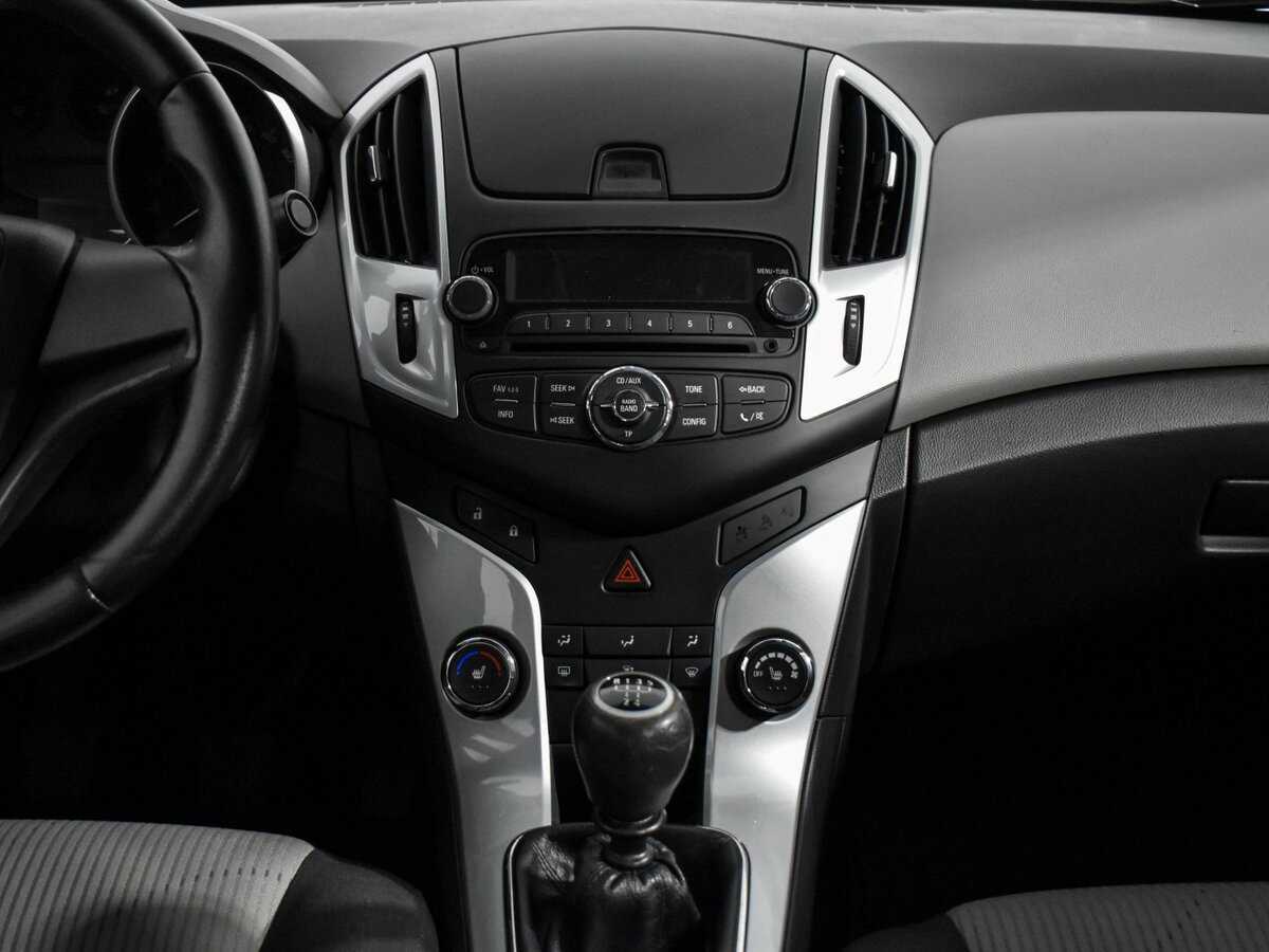 Chevrolet Cruze с пробегом — 2014 год. Фото: #13