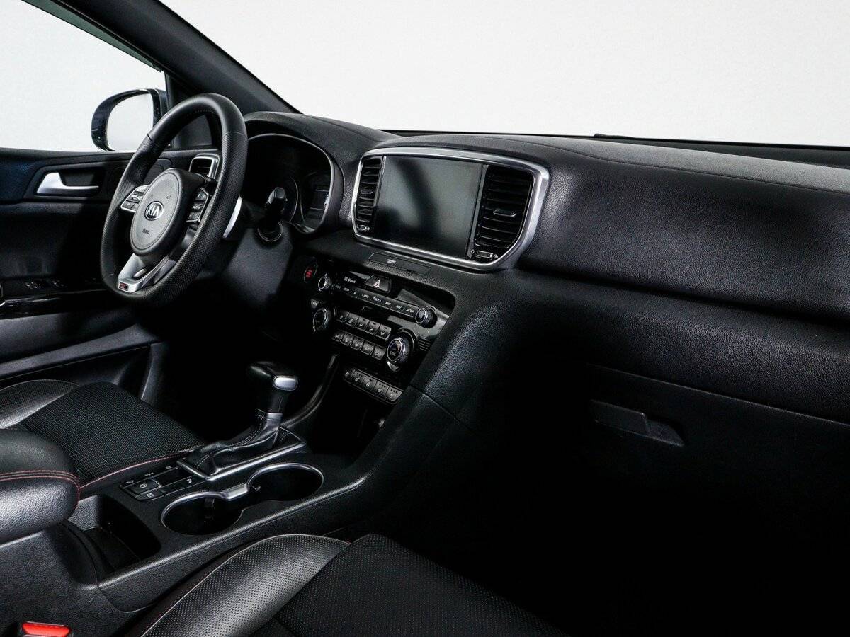 Kia Sportage с пробегом — 2018 год. Фото: #6