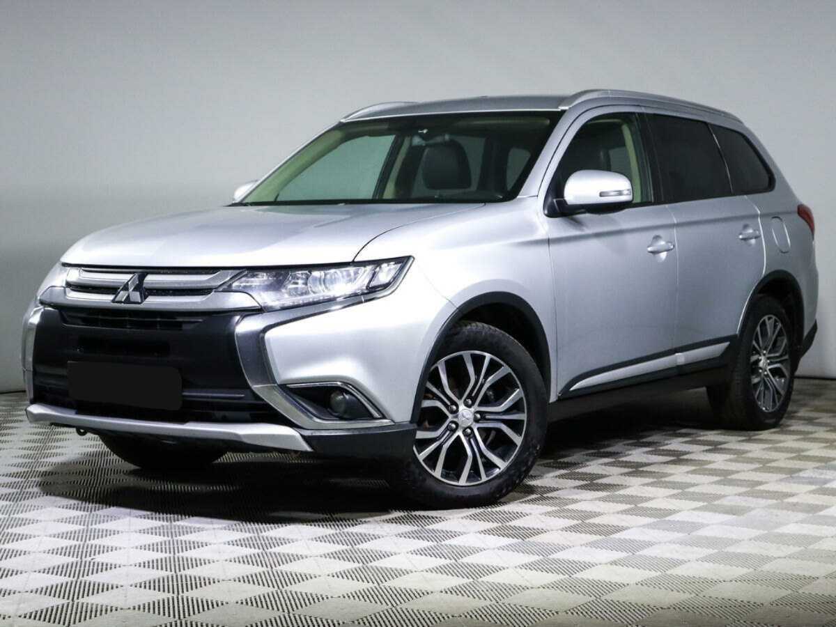 Mitsubishi Outlander с пробегом — 2017 год. Фото: #0