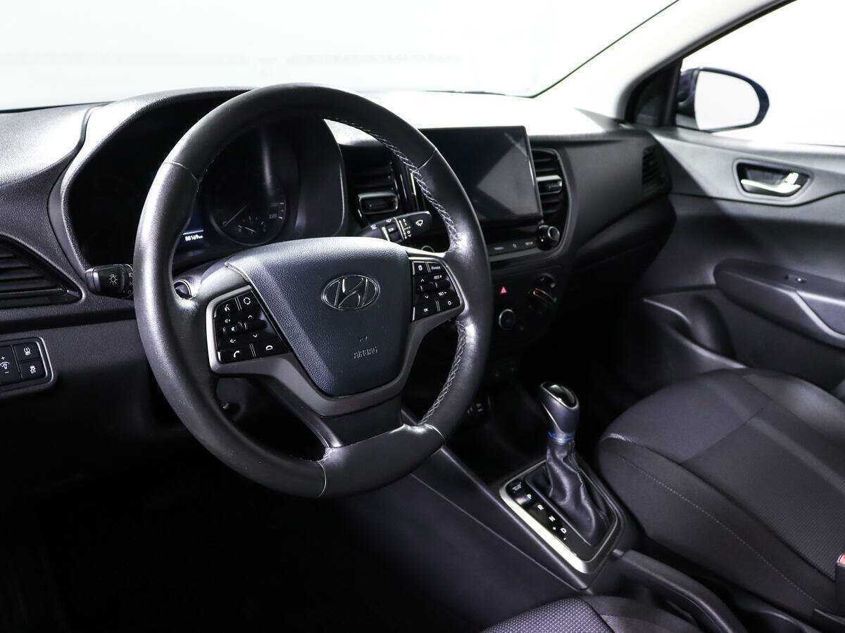 Hyundai Solaris с пробегом — 2021 год. Фото: #13