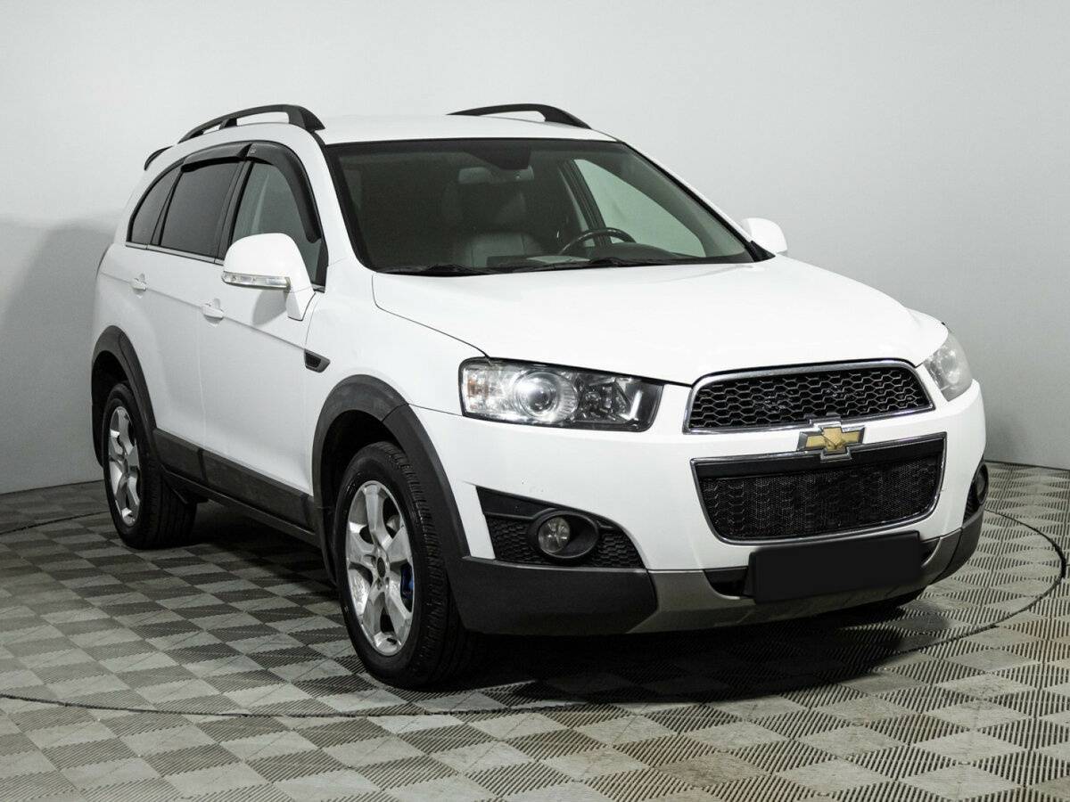 Chevrolet Captiva с пробегом — 2012 год. Фото: #2
