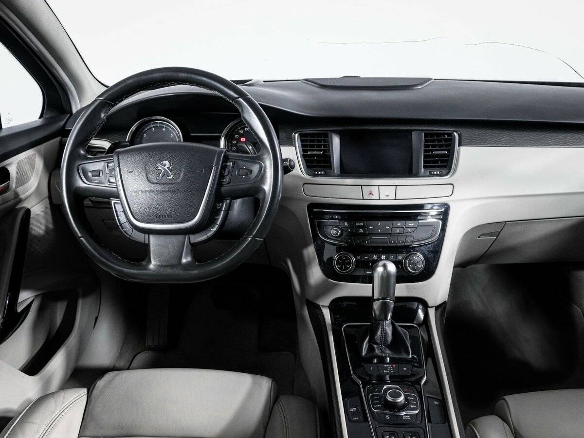 Peugeot 508 с пробегом — 2012 год. Фото: #11