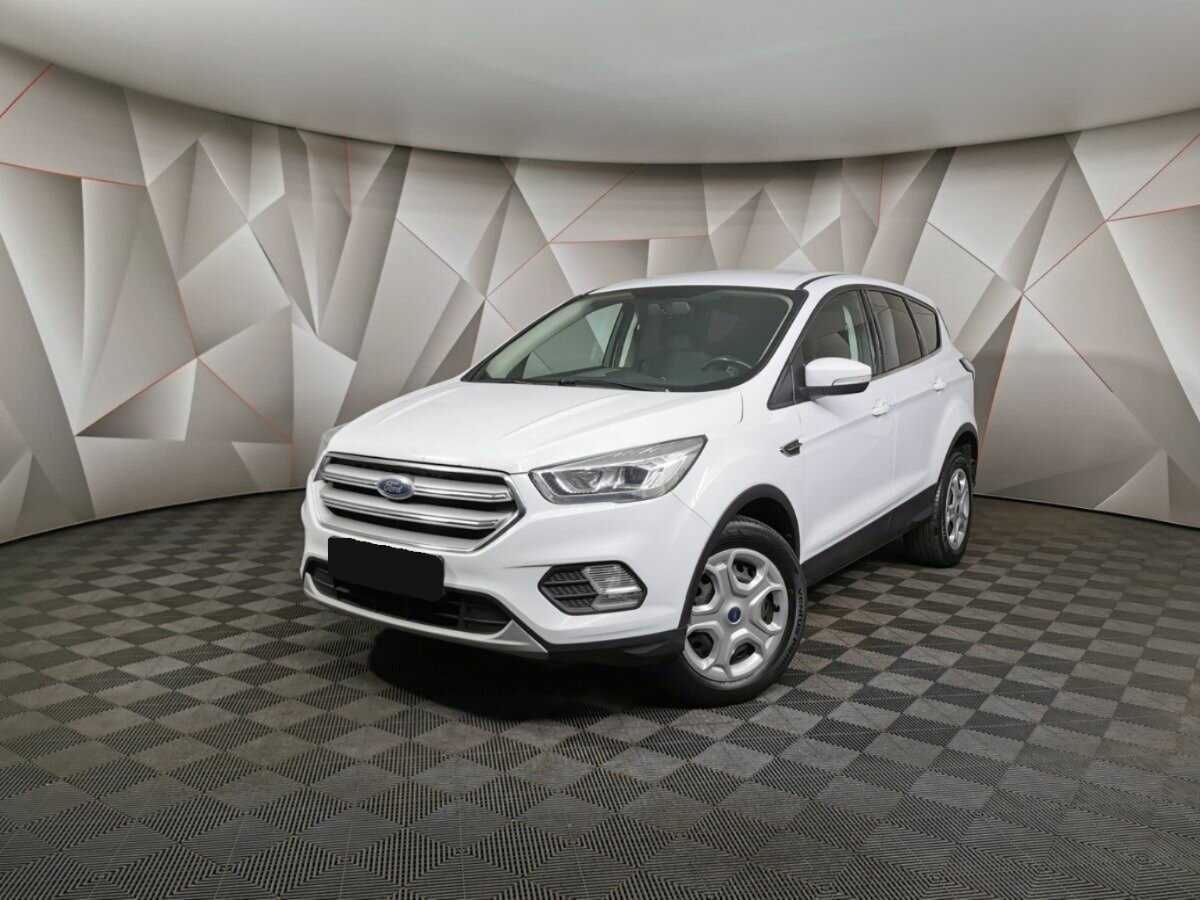 Ford Kuga с пробегом — 2017 год. Фото: #0