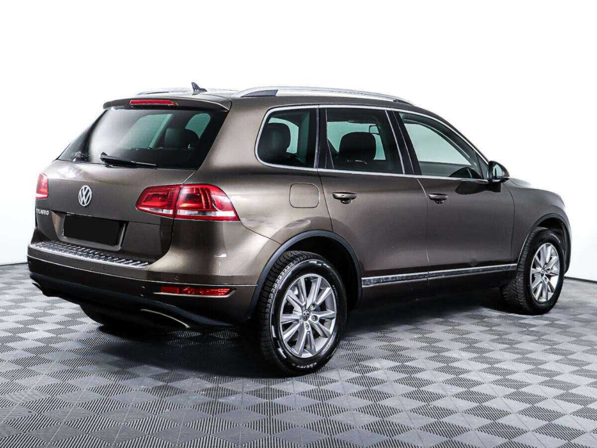 Volkswagen Touareg с пробегом — 2013 год. Фото: #4