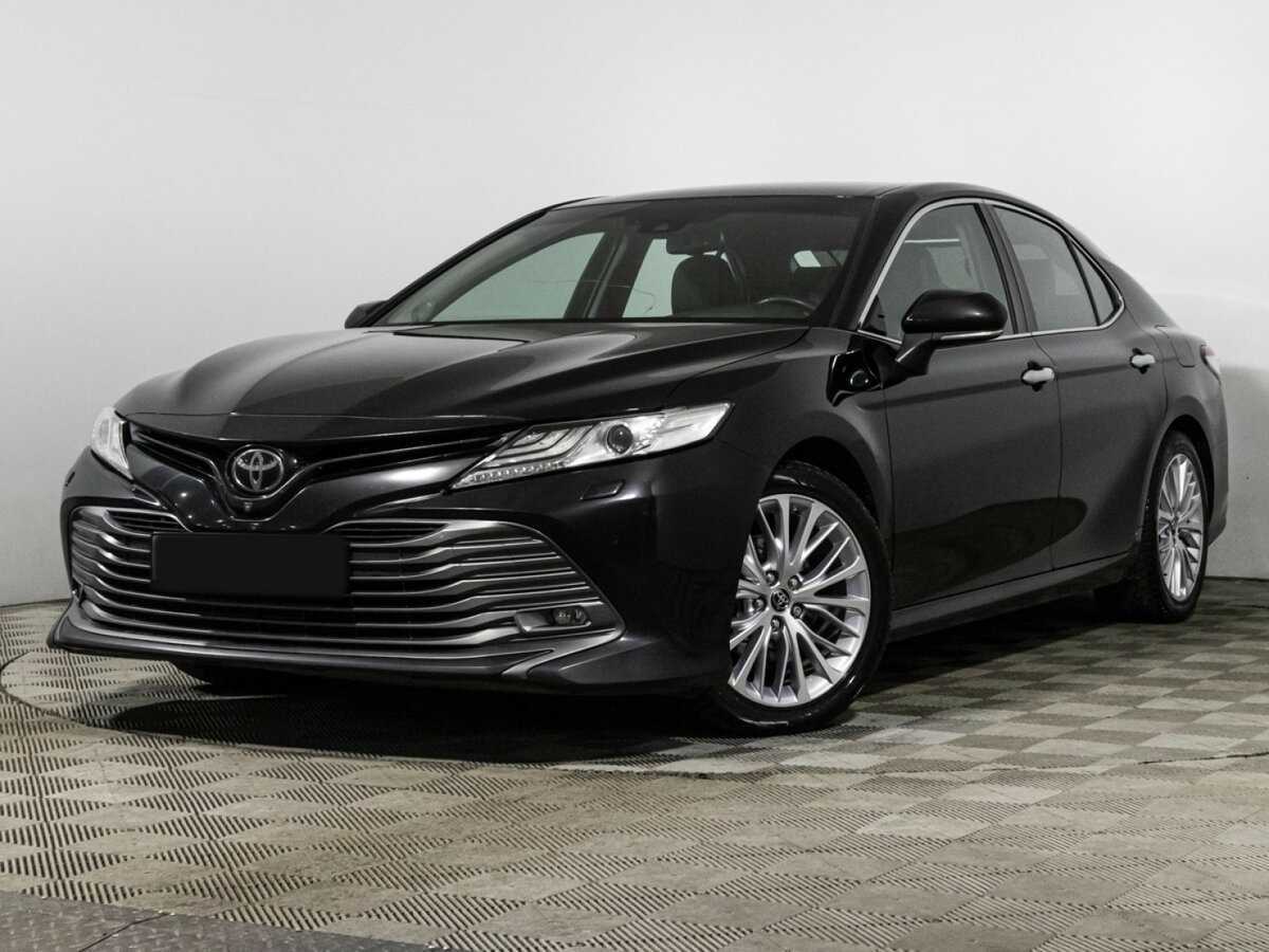 Toyota Camry с пробегом — 2018 год. Фото: #0