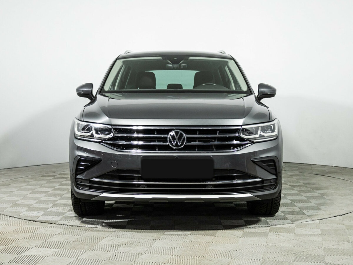 Volkswagen Tiguan с пробегом — 2020 год. Фото: #1