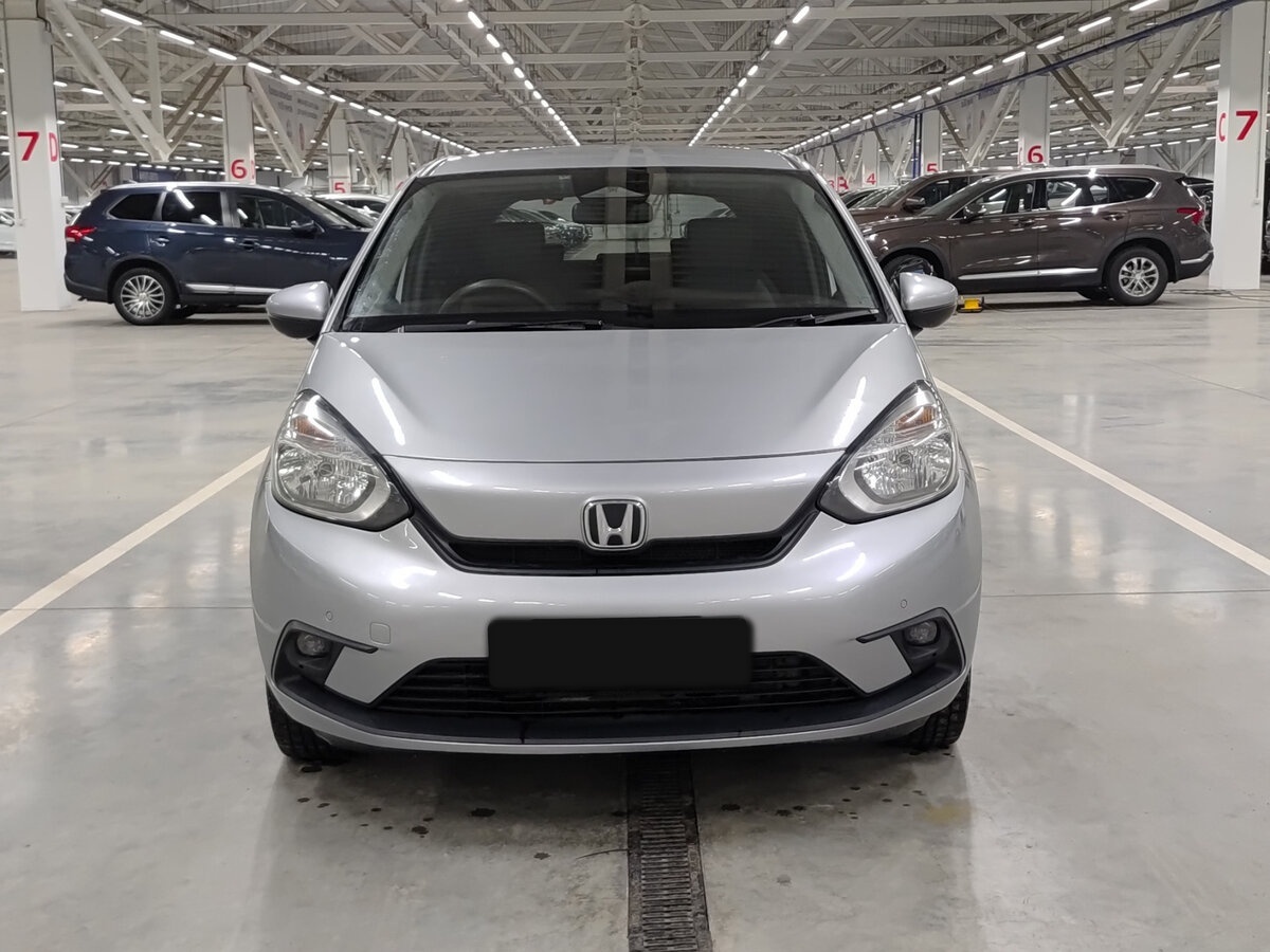 Honda Fit с пробегом — 2020 год. Фото: #1
