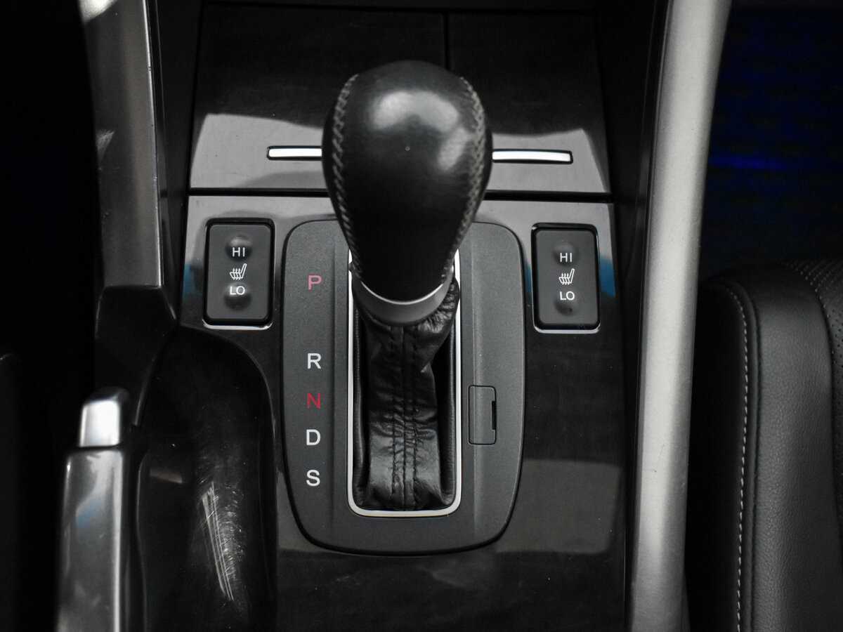 Honda Accord с пробегом — 2012 год. Фото: #8
