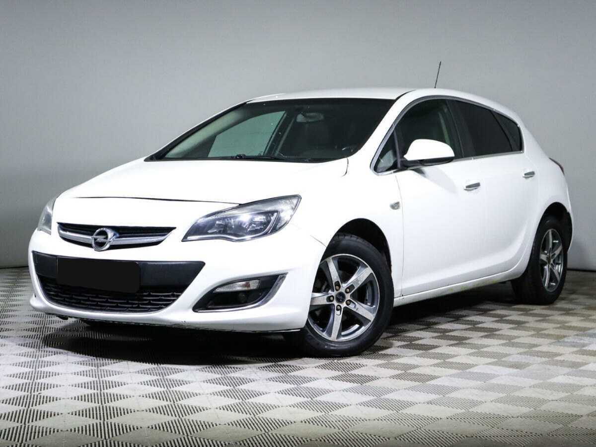 Opel Astra с пробегом — 2013 год. Посмотреть фото