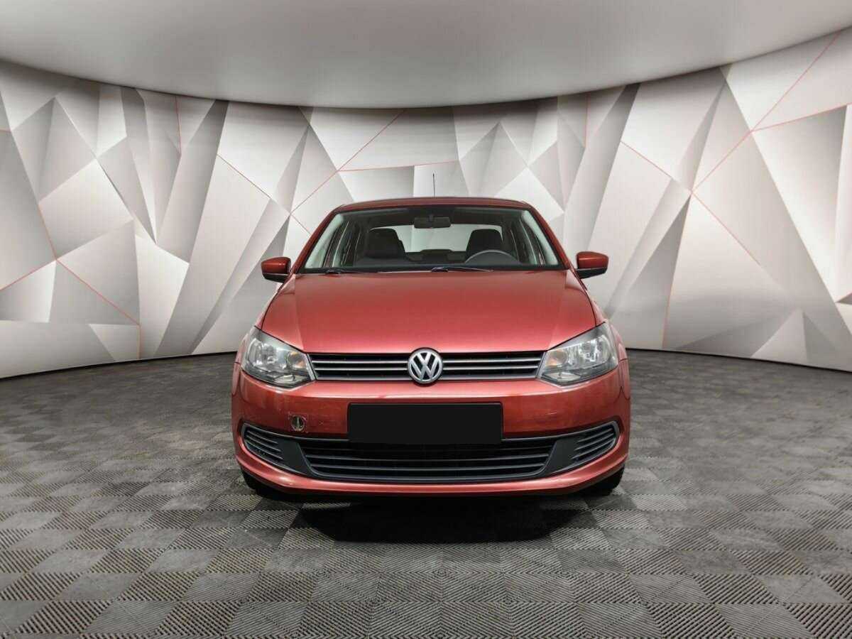 Volkswagen Polo с пробегом — 2012 год. Фото: #6