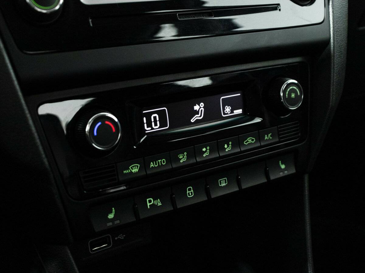 Skoda Rapid с пробегом — 2019 год. Фото: #14
