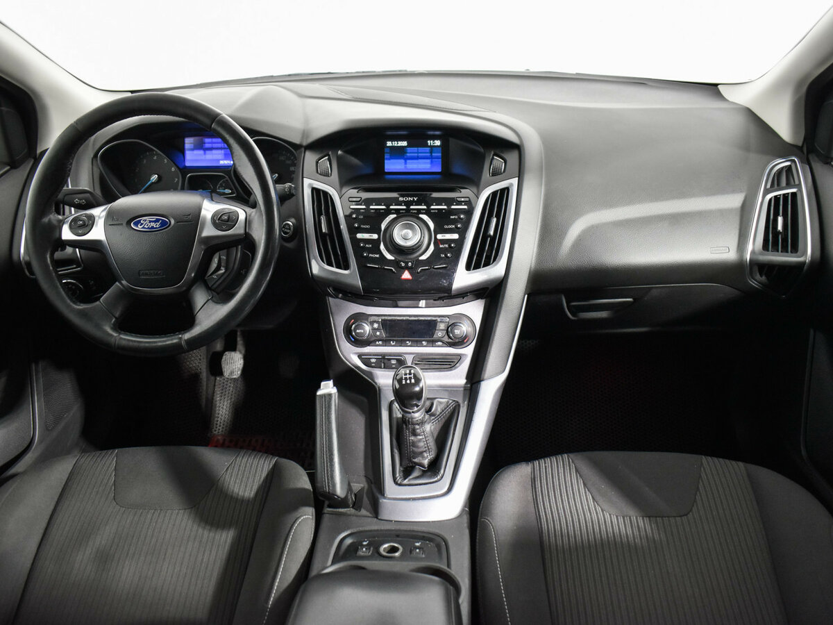 Ford Focus с пробегом — 2012 год. Фото: #13