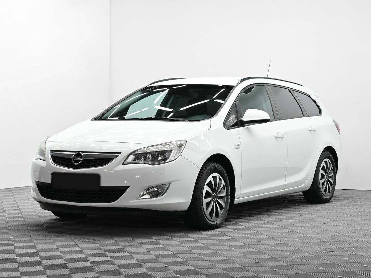 Opel Astra с пробегом — 2012 год. Посмотреть фото