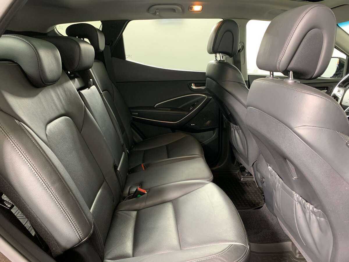 Hyundai Santa Fe с пробегом — 2017 год. Фото: #14