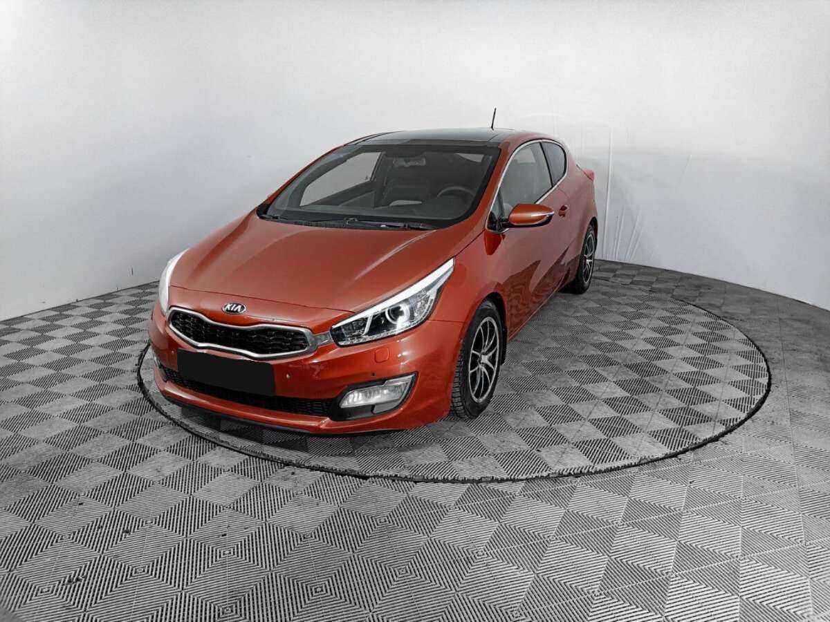 Kia Ceed с пробегом — 2013 год. Фото: #0
