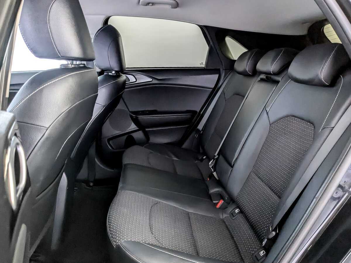 Kia Ceed с пробегом — 2019 год. Фото: #9