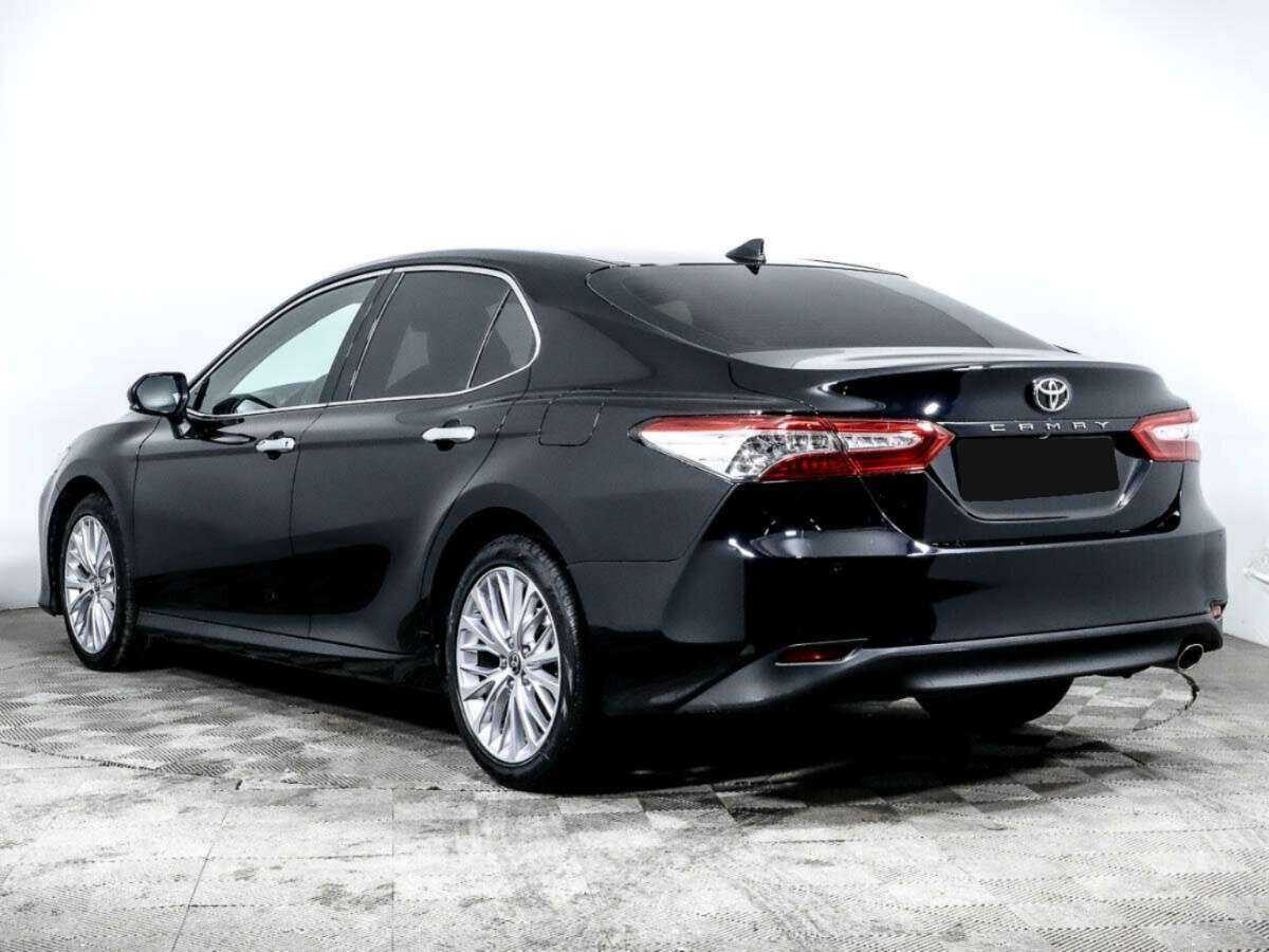 Toyota Camry с пробегом — 2019 год. Фото: #5