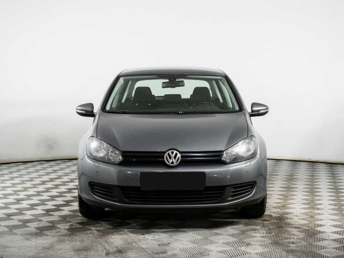 Volkswagen Golf с пробегом — 2012 год. Фото: #1