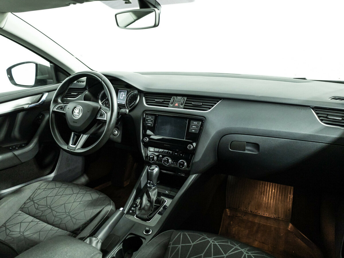 Skoda Octavia с пробегом — 2019 год. Фото: #8