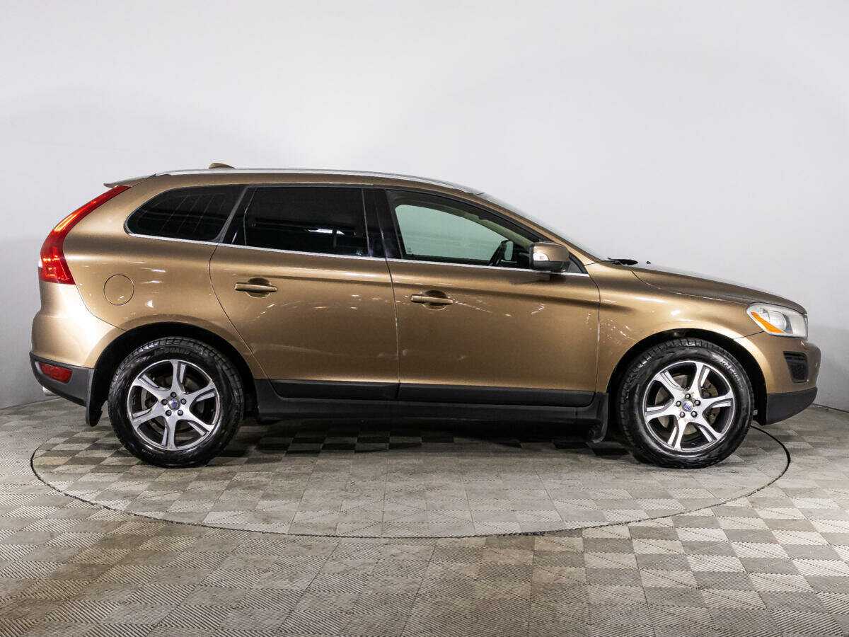 Volvo XC60 с пробегом — 2012 год. Фото: #3