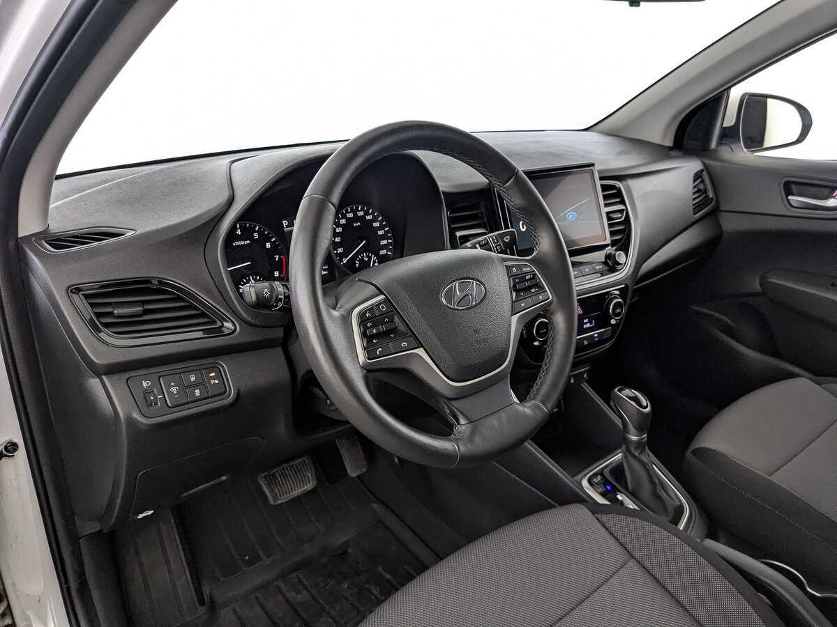 Hyundai Solaris с пробегом — 2021 год. Фото: #14