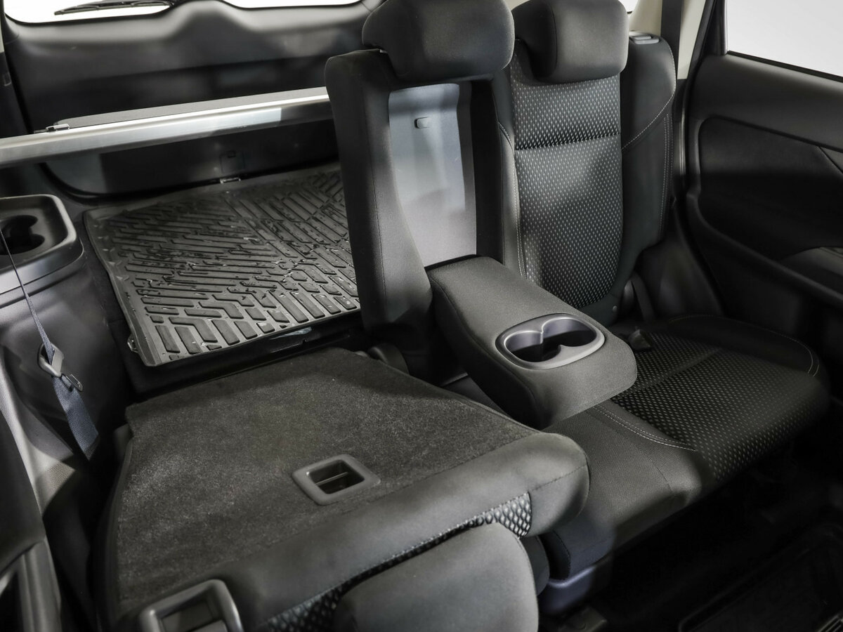 Mitsubishi Outlander с пробегом — 2021 год. Фото: #27