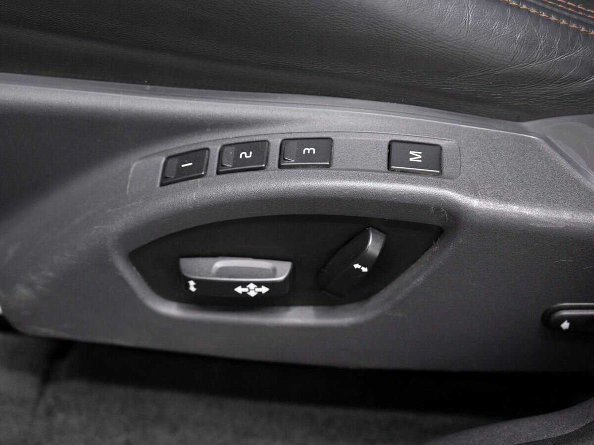 Volvo XC60 с пробегом — 2014 год. Фото: #18