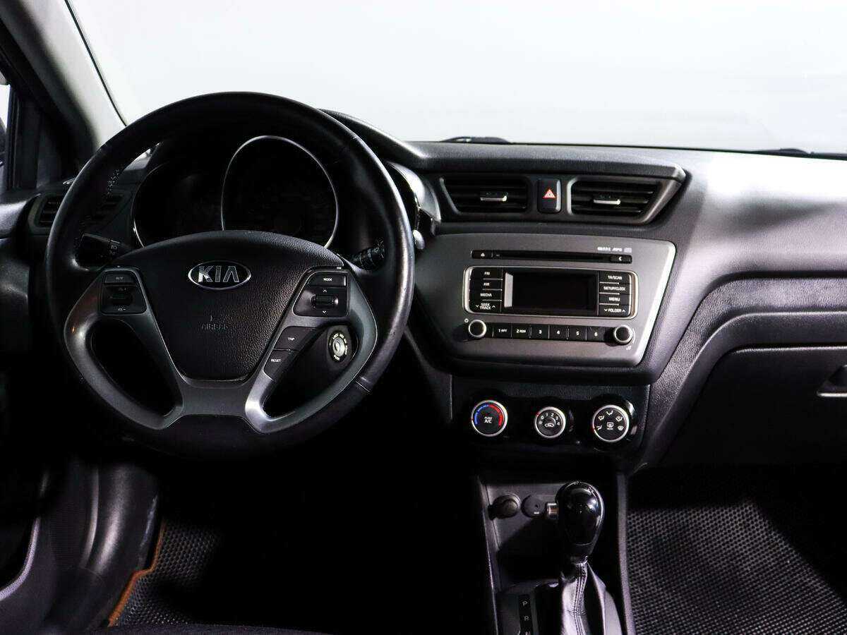 Kia Rio с пробегом — 2016 год. Фото: #9