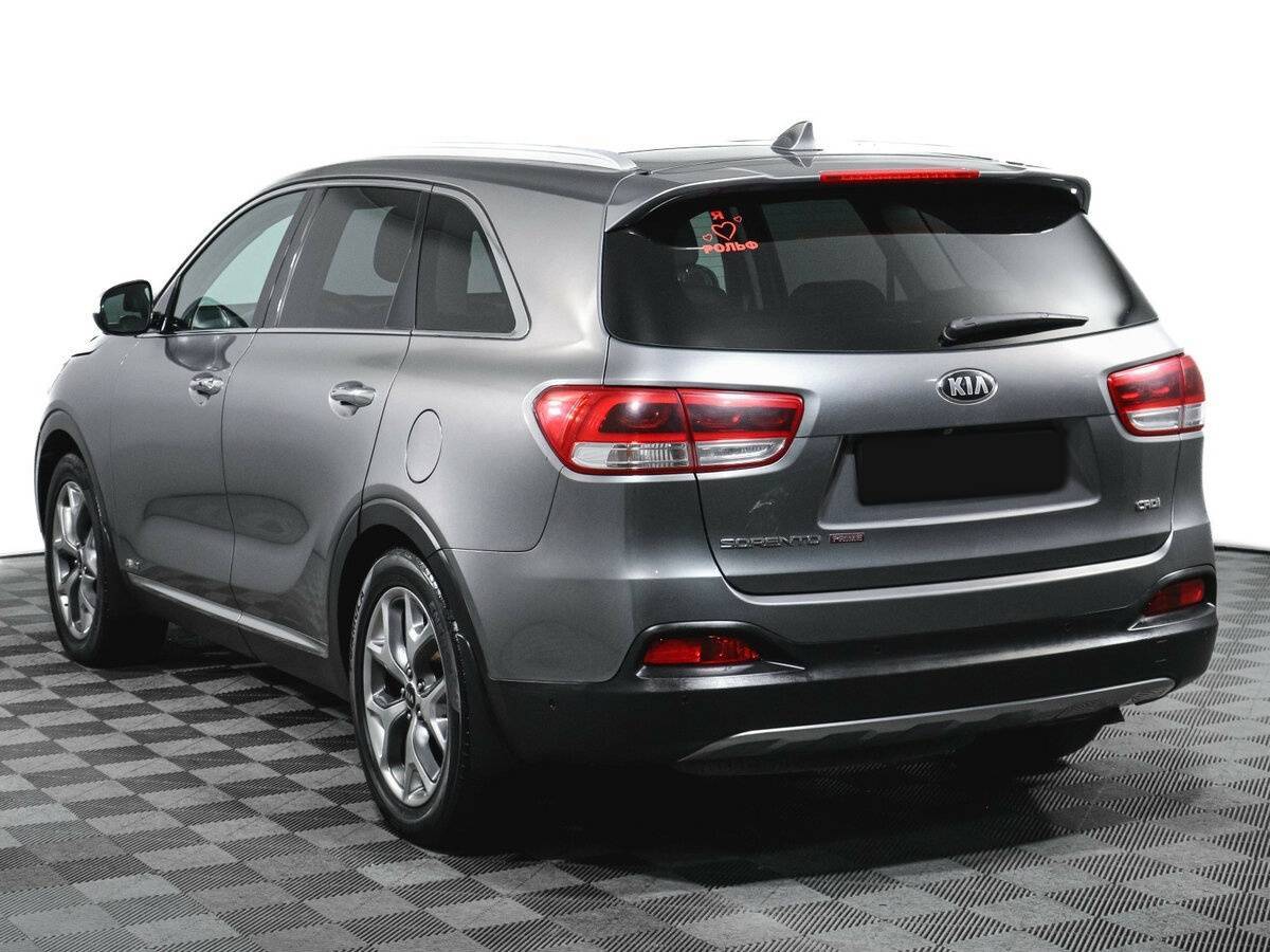 Kia Sorento с пробегом — 2016 год. Фото: #6