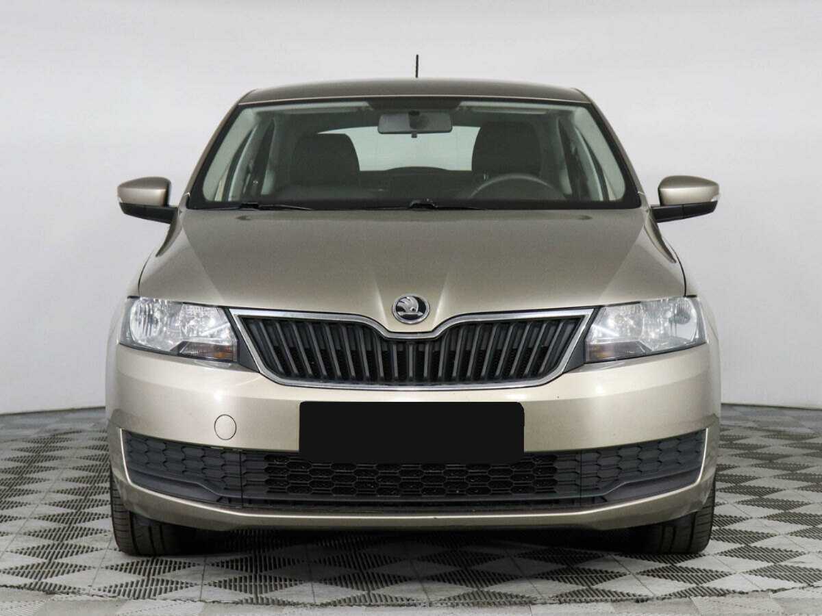 Skoda Rapid с пробегом — 2018 год. Фото: #1