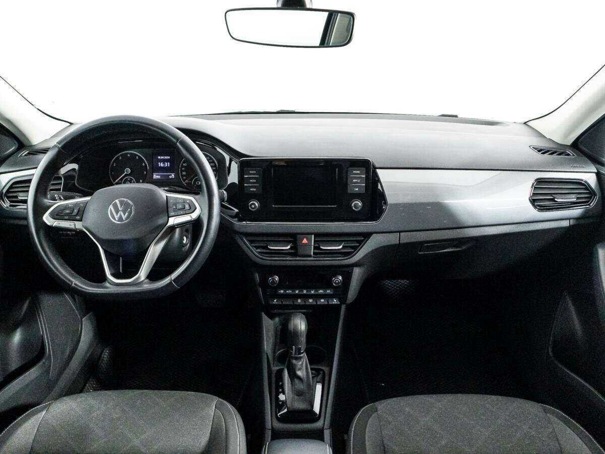 Volkswagen Polo с пробегом — 2021 год. Фото: #12