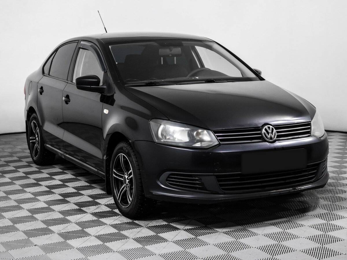 Volkswagen Polo с пробегом — 2012 год. Фото: #2