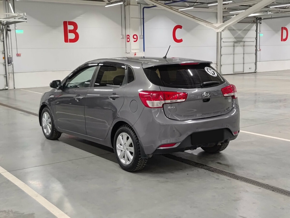 Kia Rio с пробегом — 2016 год. Фото: #6