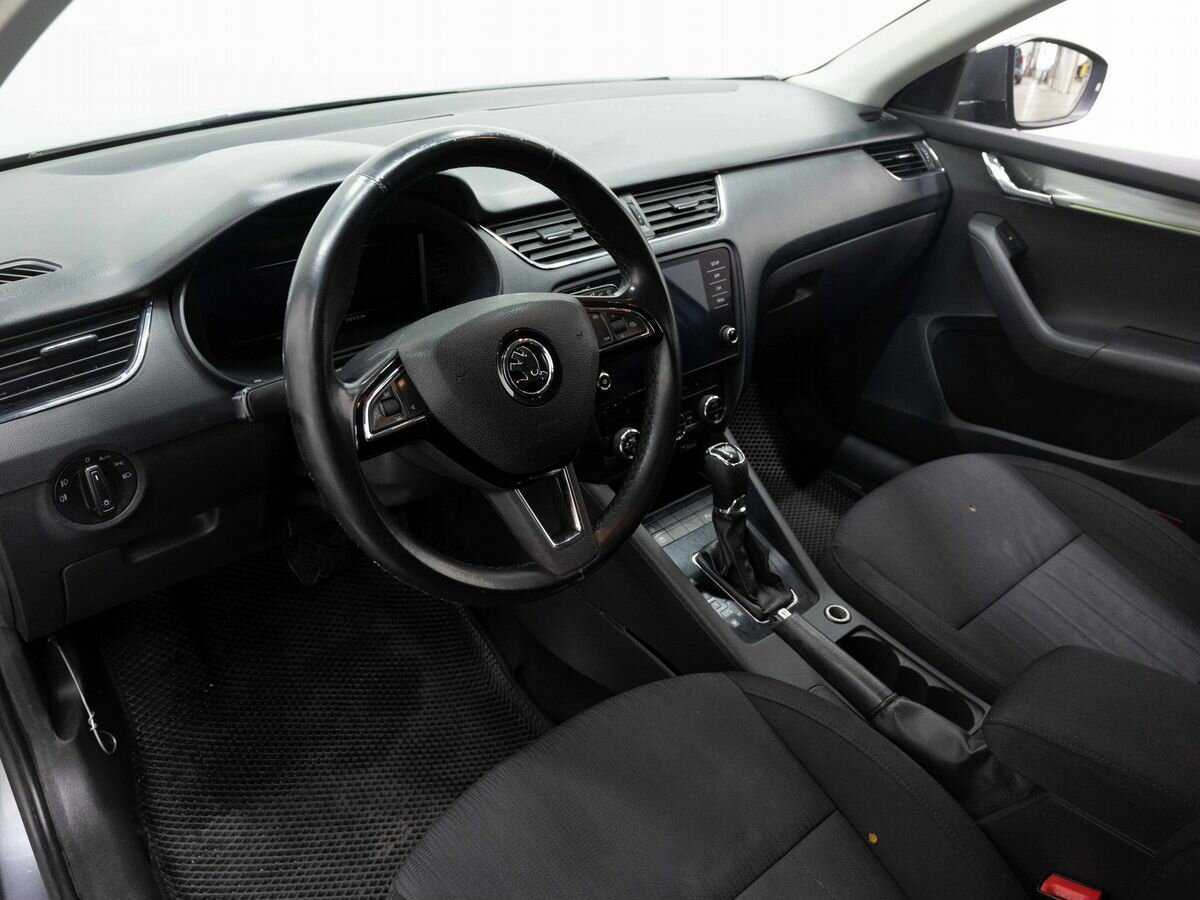 Skoda Octavia с пробегом — 2019 год. Фото: #6