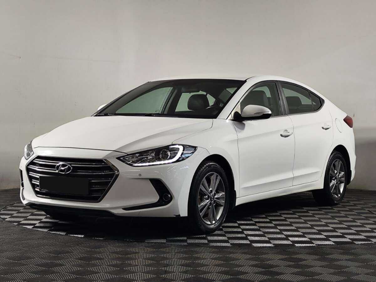 Hyundai Elantra с пробегом — 2016 год. Посмотреть фото