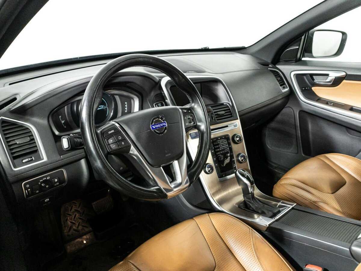 Volvo XC60 с пробегом — 2014 год. Фото: #10