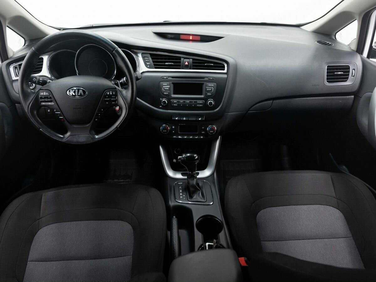 Kia Ceed с пробегом — 2016 год. Фото: #14