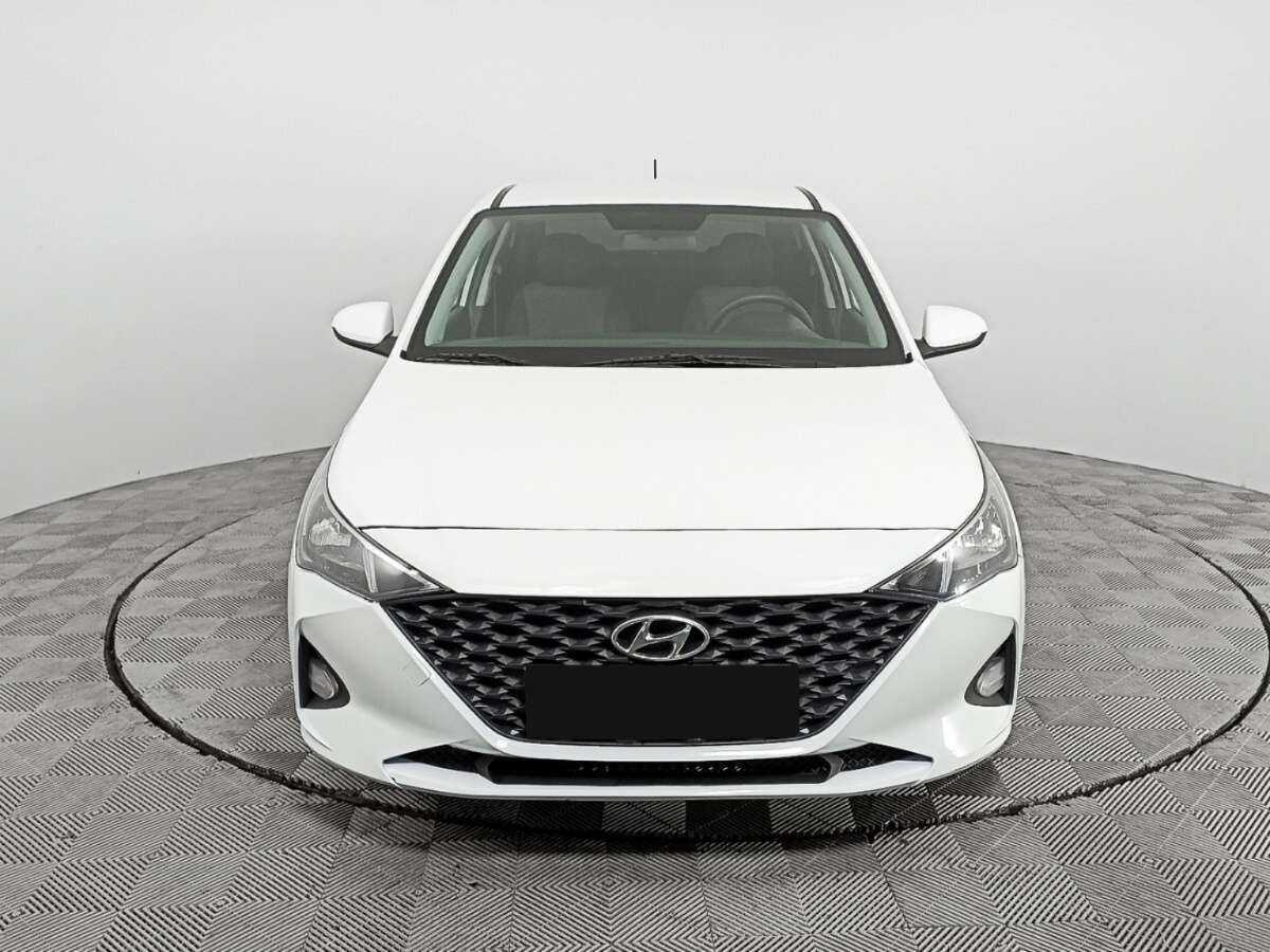 Hyundai Solaris с пробегом — 2020 год. Фото: #1