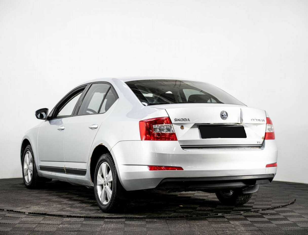 Skoda Octavia с пробегом — 2013 год. Фото: #3