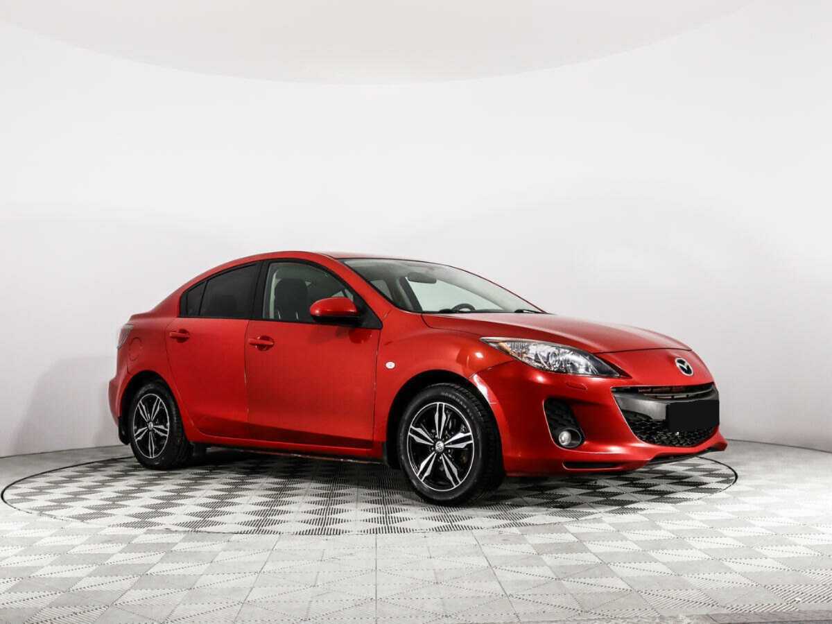 Mazda 3 с пробегом — 2012 год. Фото: #2