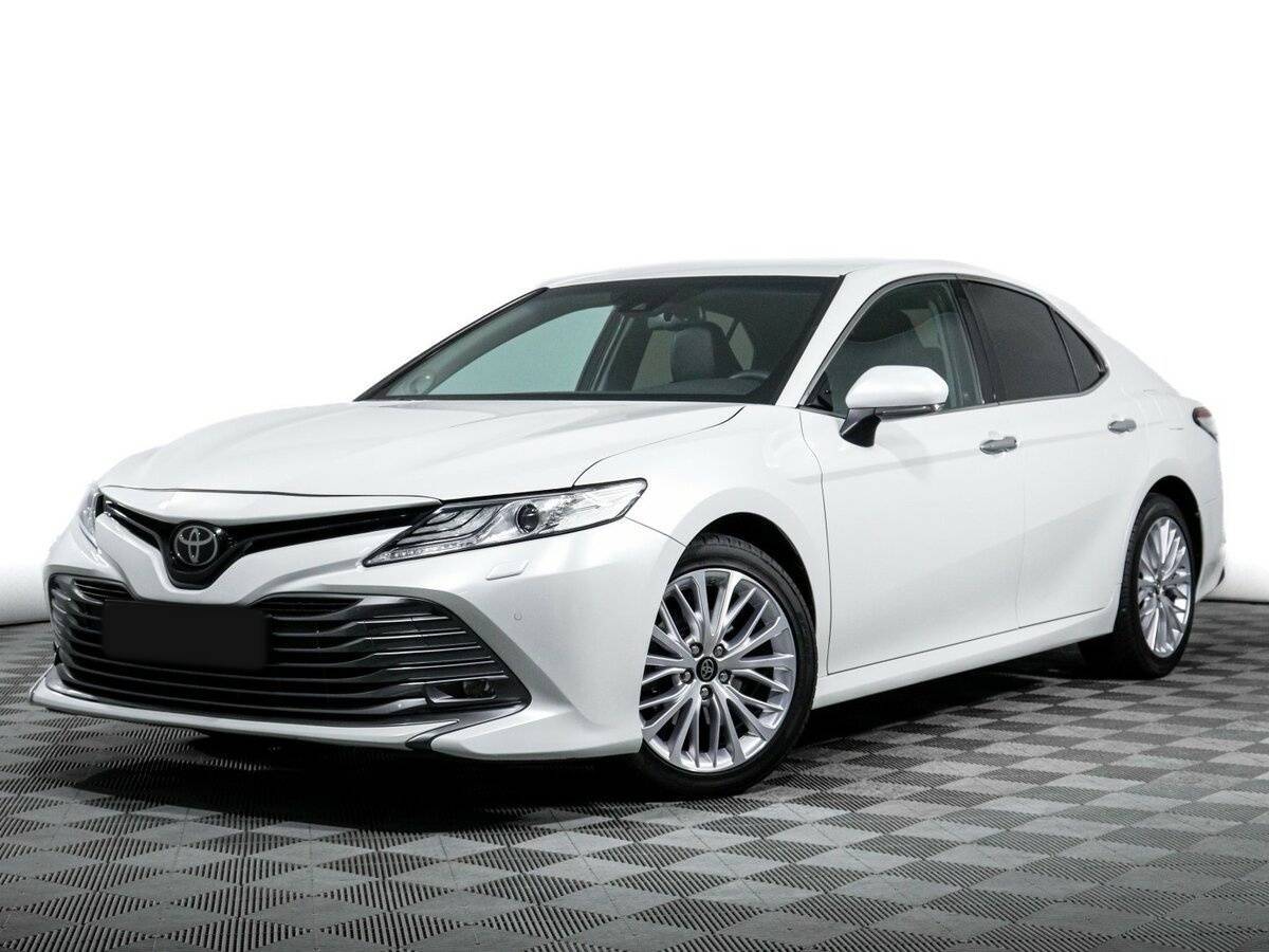 Toyota Camry с пробегом — 2019 год. Посмотреть фото