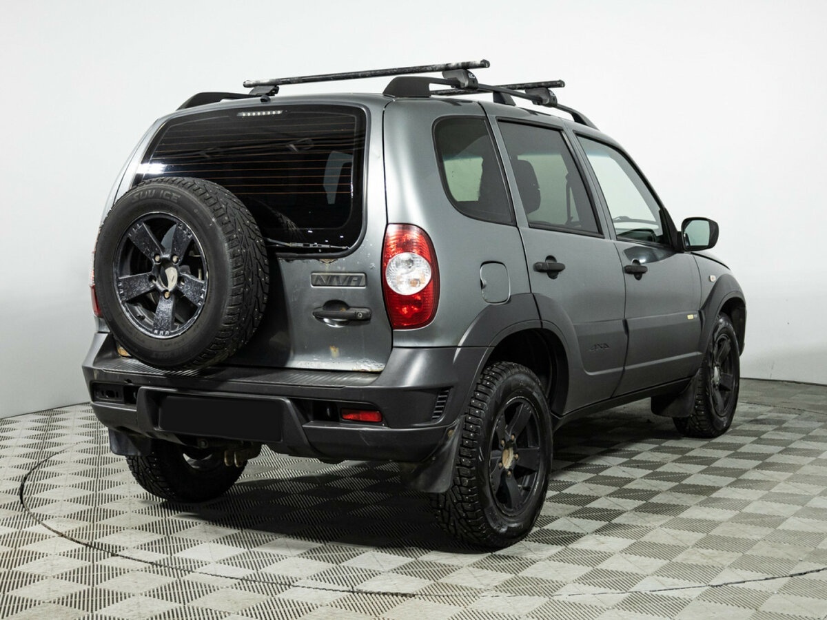 Chevrolet Niva с пробегом — 2016 год. Фото: #4