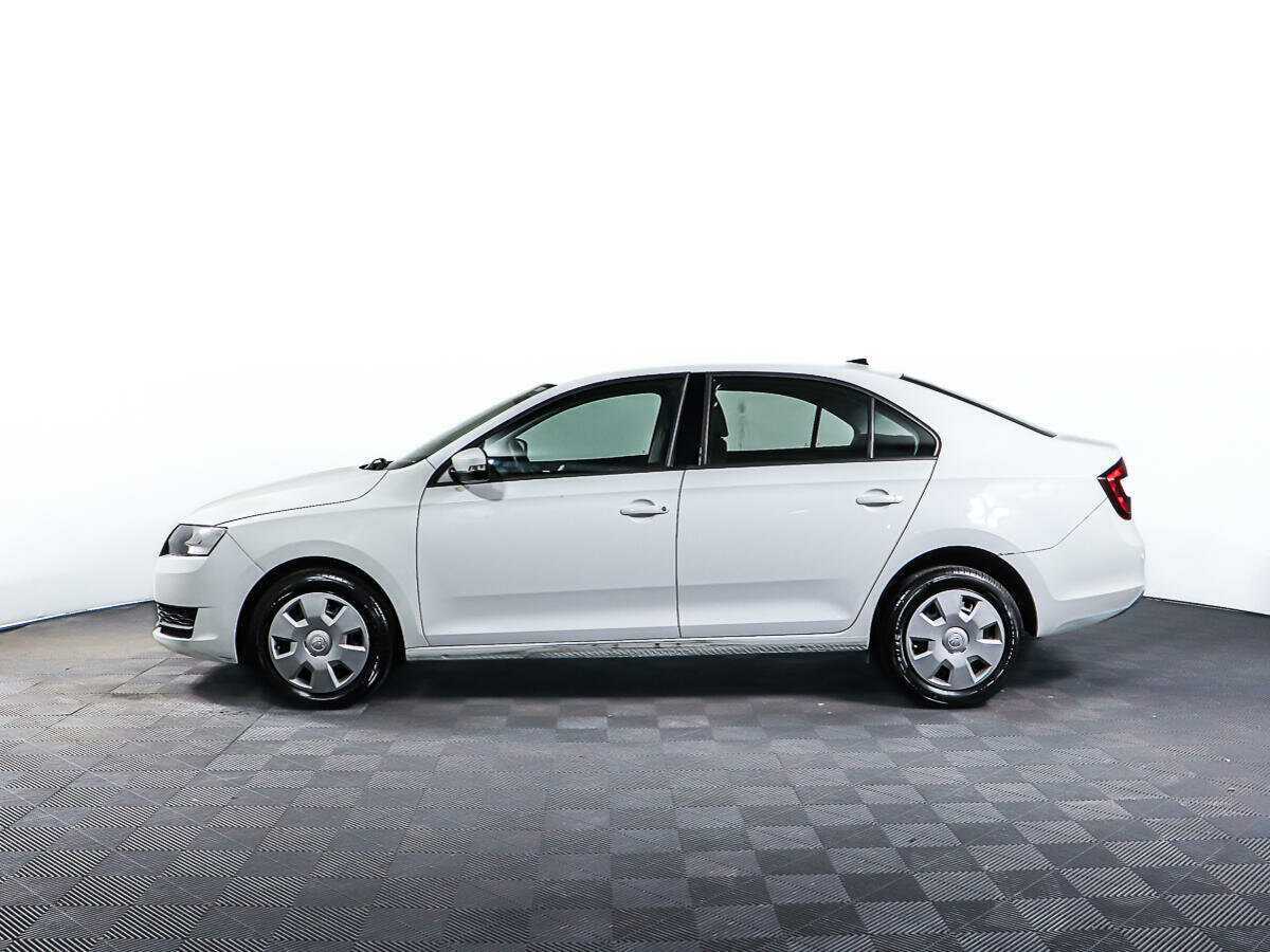 Skoda Rapid с пробегом — 2019 год. Фото: #7