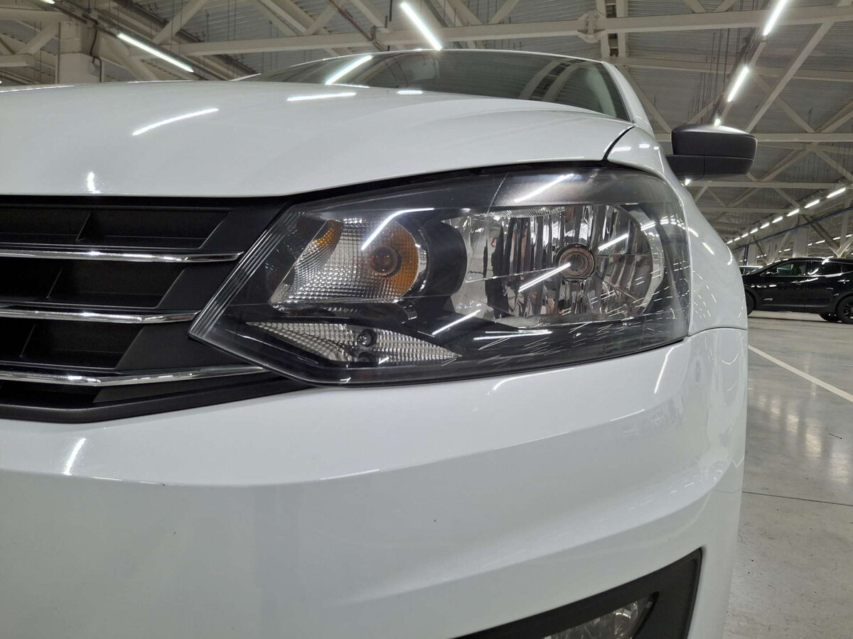 Volkswagen Polo с пробегом — 2019 год. Фото: #16